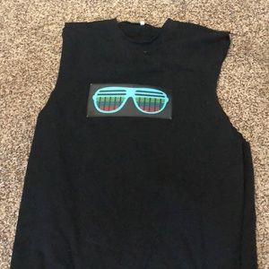 Light up shirt that works. Needs new batteries